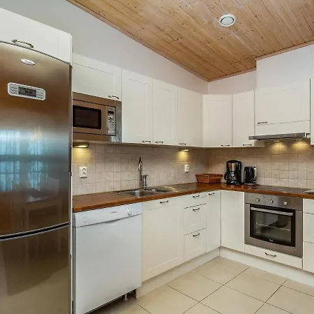 Holiday home Kaarna By Interhome
